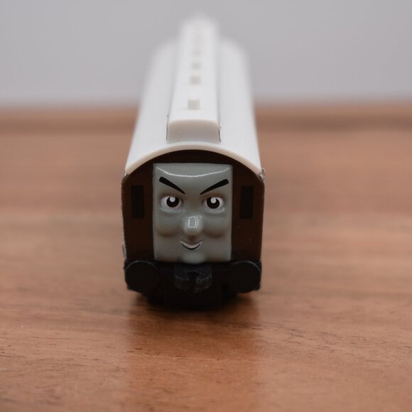 Old Slow Coach ERTL Thomas The Tank Engine & Friends Train Engine 2001 Vintage - Picture 5 of 8